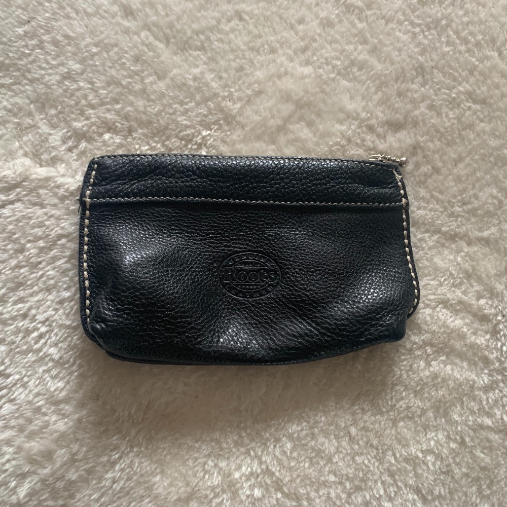 COPY - Roots Leather Medium Zip Pouch